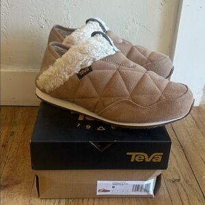 Teva Women’s Tan Quilted Slip-On ReEmber Convertible Camp Slip-Ons Shoes
